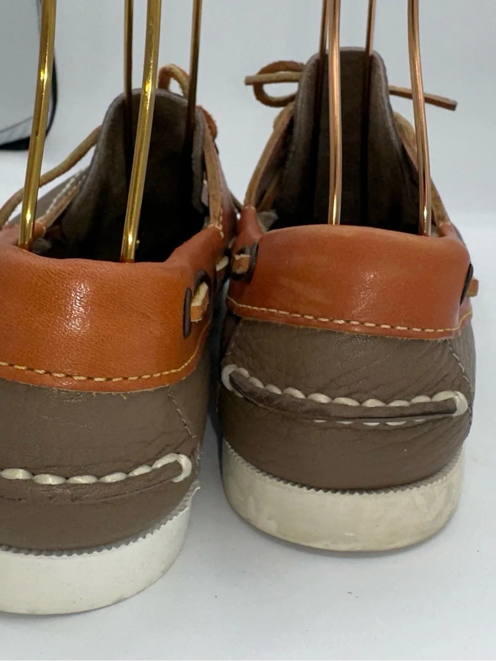 Dooney & Bourke Regatta Pebbled Leather Loafer Taupe 8.5 N Boat Deck Shoes AA23
